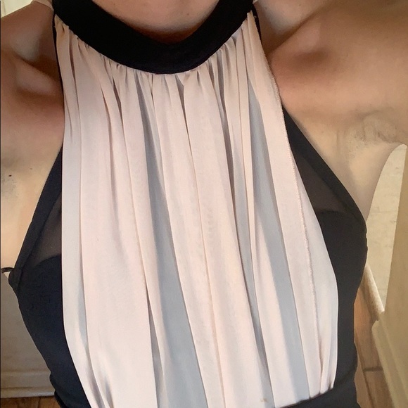 Dress - Picture 3 of 4